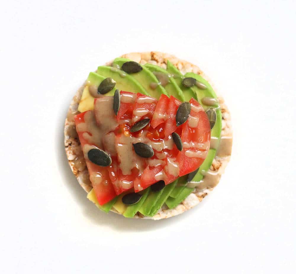 avocado tomato healthy rice cake